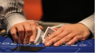 ऑनलाइन पोकर बनाम लाइव पोकर?